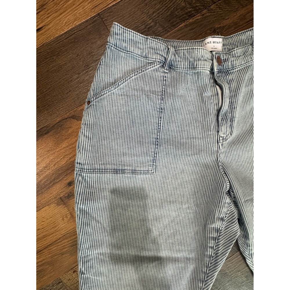 Lane Bryant Blue‎ White Striped Mid Rise Boyfriend Capri Jeans Womens 18 Utility - Picture 7 of 10